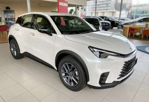 Lexus FWD Comfort & Safety Pack + Se