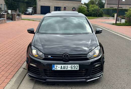 Volkswagen Golf R 2.0 TSI 4Motion DSG