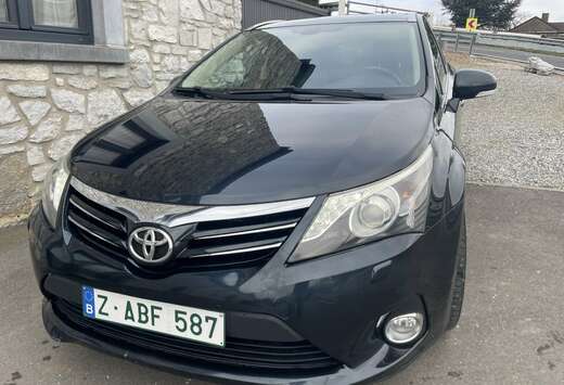 Toyota Avensis  2.0 D-4D Comfort  Pano , Full options ...