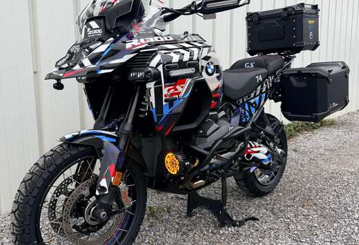 BMW ASA Full Option + kit déco + full accessoires
