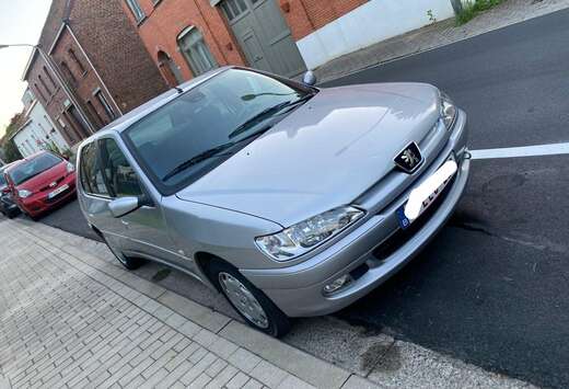 Peugeot 1.4i Midnight