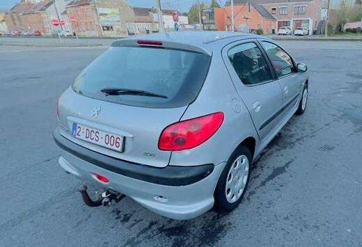 Peugeot 206 1.1i X-Design