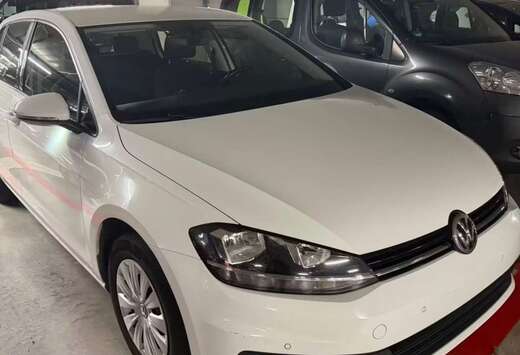 Volkswagen Golf 1.0 TSI BMT Sound