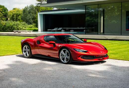 Ferrari ROSSO IMOLA/LIFT/CARBON/CARPLAY/DAYTONA SEATS