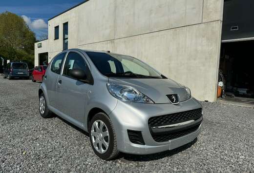 Peugeot 1.0i 5 PORTES - 68.475 KM  - RADIO CD/USB/JAC ...