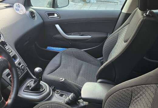 Peugeot 308 SW 1.6i Premium