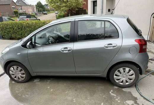 Toyota 1.3i VVT-i 16v Connected