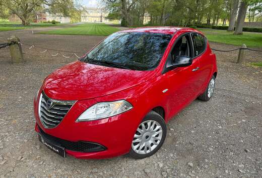 Lancia Ypsilon 1.2i ESSENCE 046MKM Airco GARANTIE 12M ...