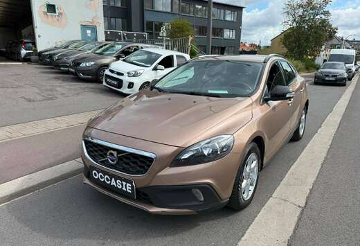 Volvo V40 Cross Country 1.6 D2 Summum