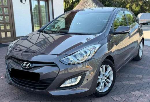 Hyundai i30 1.4i Lounge