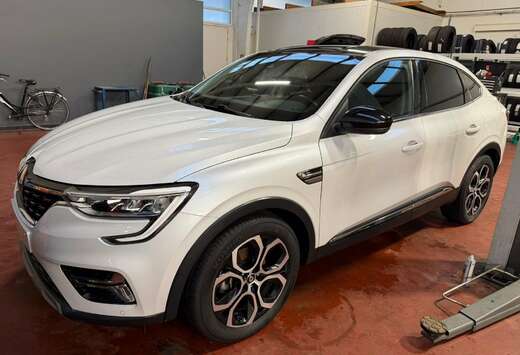 Renault E-Tech Hybrid Intens