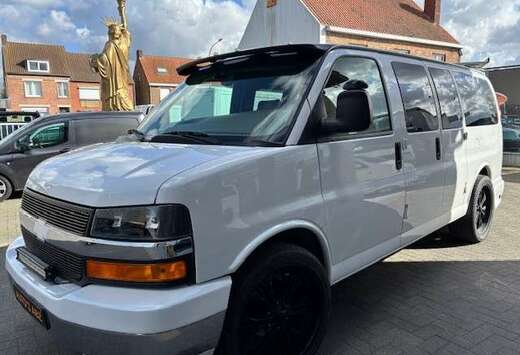 Chevrolet G1500 V8