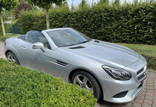 Mercedes-Benz SLC 200 9G-TRONIC