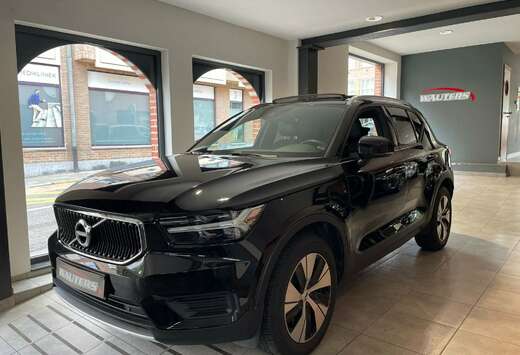 Volvo XC40 T5 Twin Engine DKG Momentum Pro