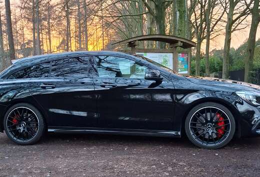 Mercedes-Benz CLA 45 AMG 4-Matic