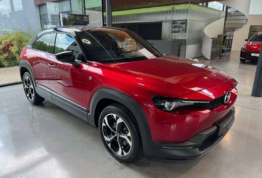 Mazda 17.8 kWh e-SKYACTIV R-EV Makoto (125kW) STOCK