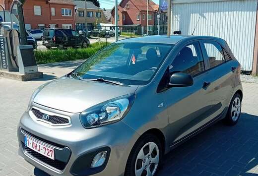 Kia 1.0 Dream Team Edition