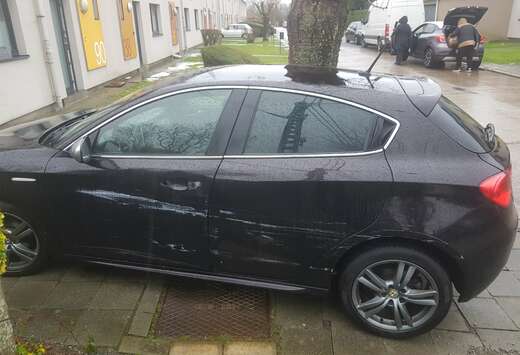 Alfa Romeo Giulietta 1.6 JTDm Distinctive