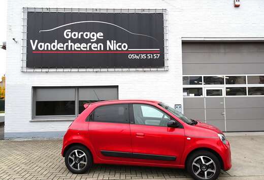 Renault 1.0 i 5d. Limited AIRCO,CRUISE,BLUETH,ALU,PDC