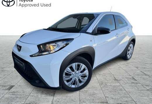 Toyota 1.0 MT Benzine Play + Comfort Pack