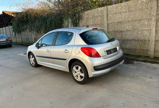 Peugeot 207 1.4i Sporty