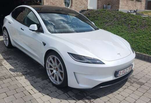Tesla Performance Dual Motor AWD