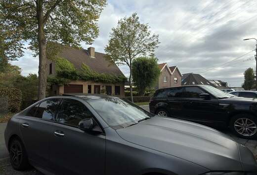 Mercedes-Benz e 9G-TRONIC AMG Line