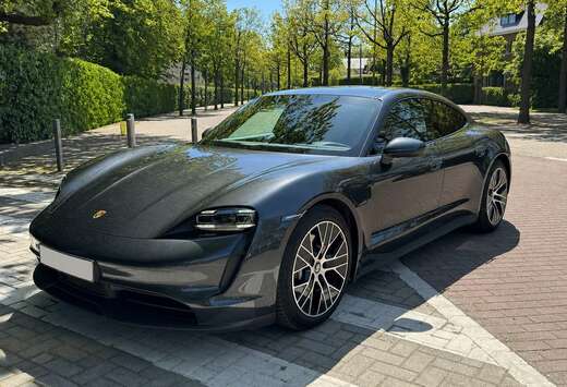 Porsche Taycan 93.4 kWh Taycan