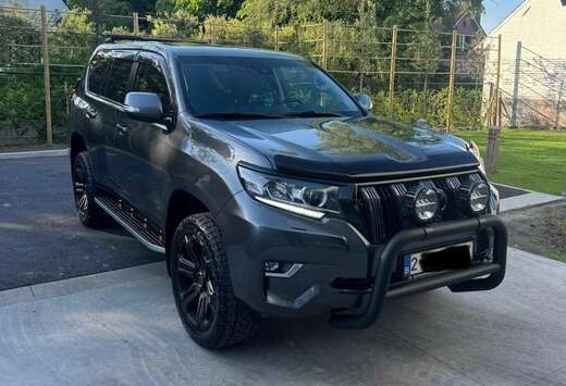 Toyota Land Cruiser 2.8 D-4D Dynamic A/T