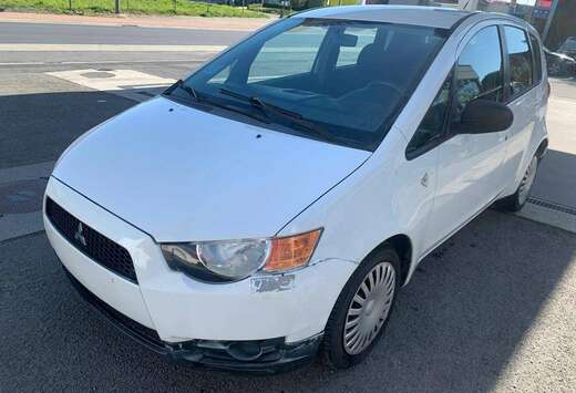 Mitsubishi Colt 1.1i Invite