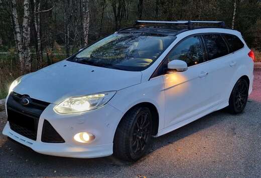 Ford Focus 1.0 EcoBoost ECOnetic Tech. Titanium