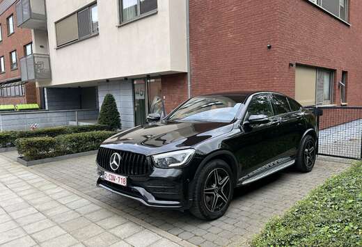 Mercedes-Benz Coupé d 4-Matic Pack AMG