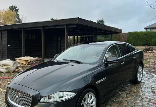 Jaguar V6 3.0 - 275 Diesel S  personnaliser 4x4