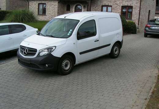 Mercedes-Benz 1.5 CDI A1 BE Start/Stop (EU6)