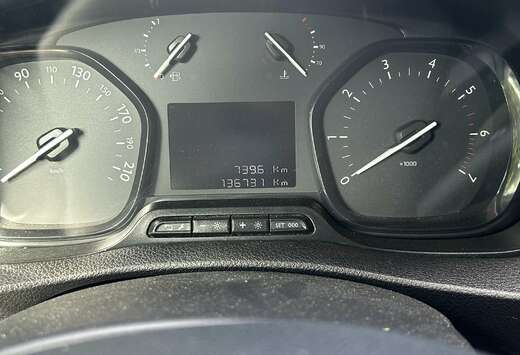 Peugeot 2.0 BlueHDi L3 Long Premium Pack