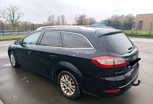 Ford Mondeo 2.0 TDCi Ghia Powershift