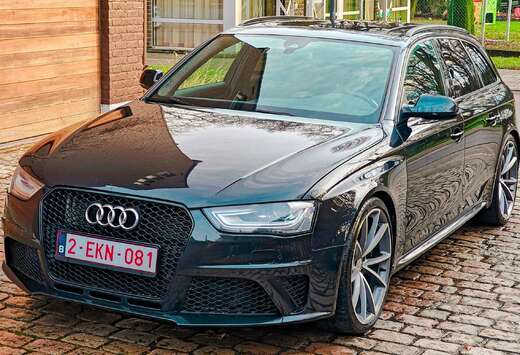 Audi RS4 Avant S tronic