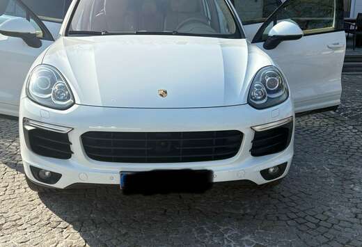 Porsche 3.0i V6 PHEV S Tiptronic (306 kW)