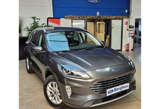 Ford Titanium PHEV AUT