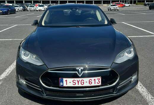 Tesla Model S 60 kWh Dual Motor