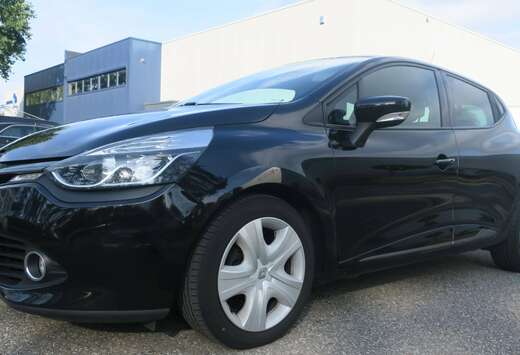 Renault Clio 1.2i Authentique  \