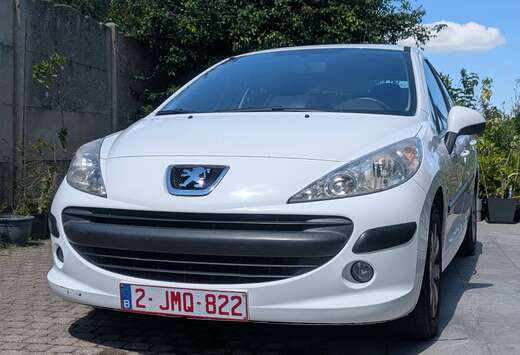 Peugeot 207 1.4i 16v Urban