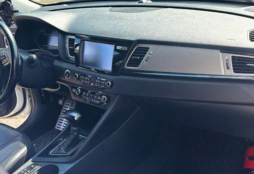 Kia HEV 1.6 GDi Lounge DCT (EU6d-TEMP)