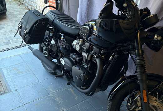 Triumph Black