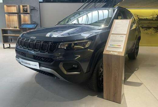 Jeep Compass 4xe Overland OVERLAND