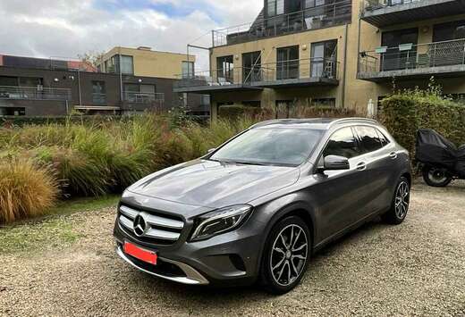 Mercedes-Benz GLA 200