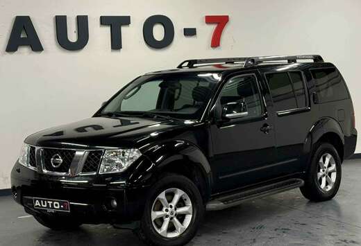 Nissan 2.5 dCi Automaat SE - 7 Zitplaatsen - Pano.