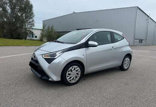 Toyota Aygo 1.0i VVT-i x-play II