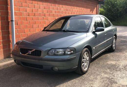 Volvo S60 2.4 Turbo - D Dynamic (18J)