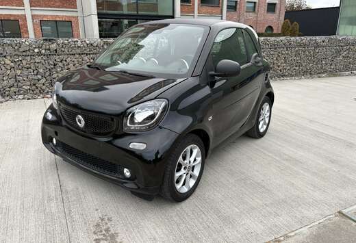 Smart Fortwo coupé 1.0i Pure DCT